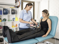 کامپروشن تراپی (Compression Therapy): ماساژ فشاری پیشرفته در فیزیوتراپی دریا